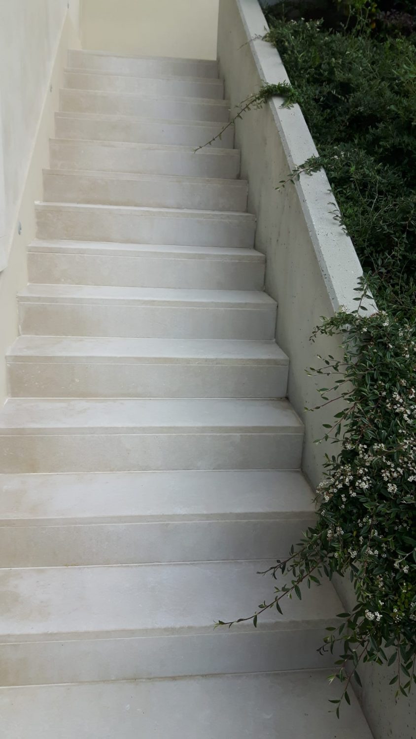 Scala in pietra d’Istria dopo il trattamento